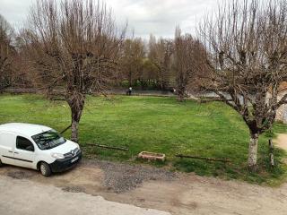 Au bord de la rivière - 9