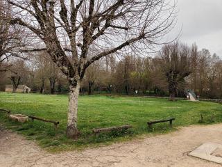 Au bord de la rivière - 7