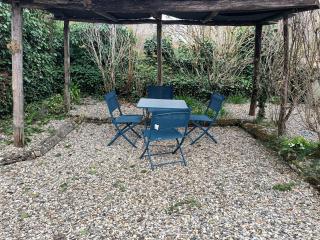 Au bord de la rivière - 4