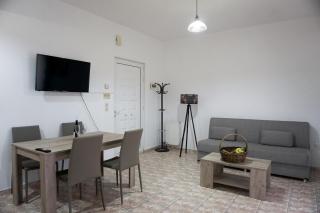 Blue Star Sea Apartment - Adelianos Kampos - 8