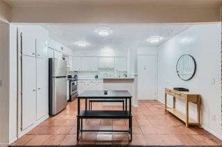 2B Getaway - Sleeps 6 - Pool, Pkg - Walk Dtwn - Austin - 4