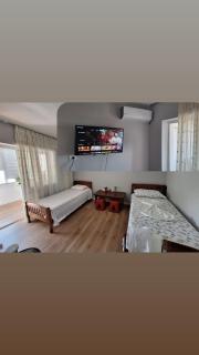 Ergi's Bed & Breakfast - Krujë - 9