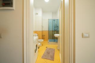 Prestigious Spacious Historical Apartment in city center - 3
