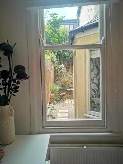 1-Bed victorian gf Apartment in London - London - 3
