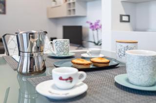 GuestHost - Garnopea Modern & Stylish Apartment with Balcony - 2