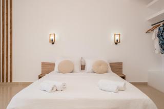 C'est La Vie Rooms and Suites - Laganas - 5