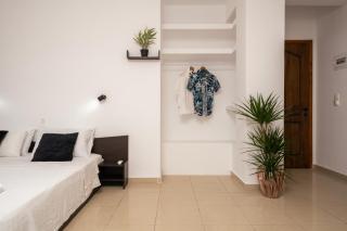 C'est La Vie Rooms and Suites - 2