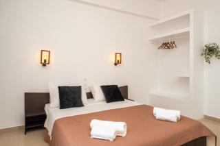 C'est La Vie Rooms and Suites - Laganas - 3