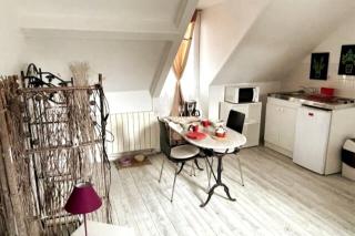 Le Cocon rouge - studio en plein centre historique - Lamballe - 8
