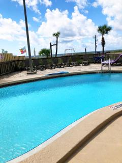 Sunbird 0703E 'Beachhead Paradise' - 2