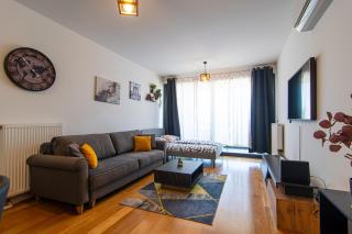 Flexible SelfCheckIns 72 - Zagreb - Garage - Loggia - New - Zagreb - 0