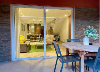 Eagle Beach Steps Away Home - 2