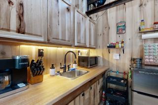 Dog-Friendly Cabin with Cornhole and Fire Pit - 4