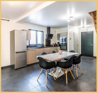 Chic Vanilla Home, Maison moderne entre Annecy et Genève - 4