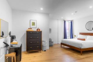 King Bed, Historic DTWN Hotel, Coffee Shop, Room # 202 - 9