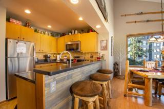 Snowblaze Condos Building C unit 24 - 6