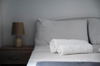 Sweet and Comfy 2BD apartment next to metro and Archeological Museum - Athens - 9