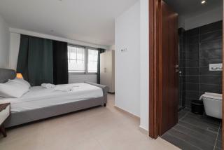 Sweet and Comfy 2BD apartment next to metro and Archeological Museum - Athens - 4