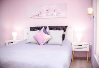 Studio Violet - 8
