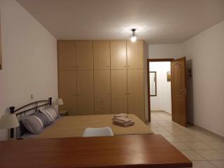 Sophie's Sunny Spot 3 - 4