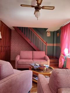 En pleine nature cantalienne et au calme village , Maison confortable et spacieuse pour 9 pers - - 4