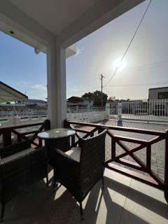 Snowy Lodge, fully airconditioned & luxurious apartments - 8