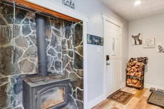 Cozy Pet-Friendly Coeur dAlene Lake Cottage! - 4