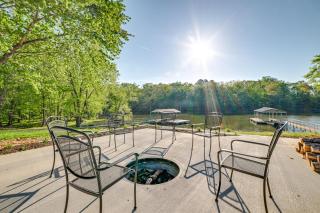 Beautiful Kentucky Lake Getaway with Dock and Deck! - 9