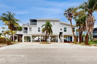 Coastal Captivation - Fort Myers Beach - 9