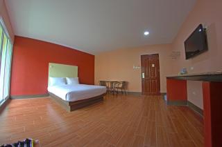 Central Park Hotel - Sing Buri - 4
