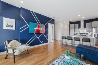 4-Bedroom Luxury Home with Rooftop & Skyline Views - Chicago - 5