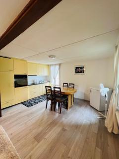Au Bord Du Lac - Därligen - 1