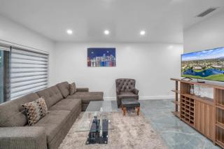 Biscayne Park 2 1 - Renovated Duplex w Pool - Biscayne Park - 6
