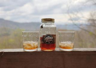 Red Roof-Cozy Cabin with Great Views, Hot Tub and near Bryson City - 5