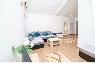 Apartment Pavle near the center with a view - 4