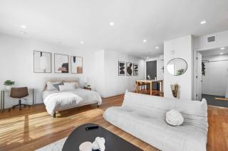 Versatile Luxury Penthouse - 0