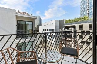 Versatile Luxury Penthouse - 6