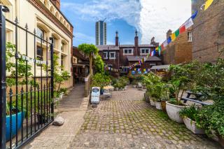 Lotus GuestHouse - Londra - 0