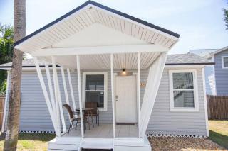 Cozy Cottage only 4 Blocks from the Ocean - Jacksonville Beach - 7