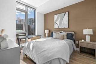 Epitome of Luxury Condo in DTLA - Los Angeles - 5