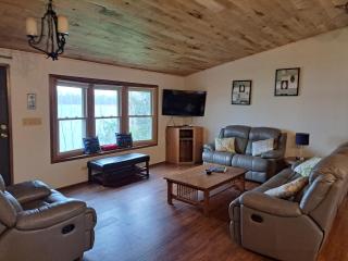 Kettle Moraine Lake House - Campbellsport - 3