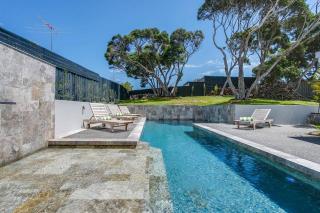 Sorrento Beauty with Sparkling pool - 3