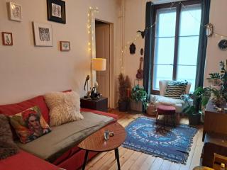 À côté du lac - 4