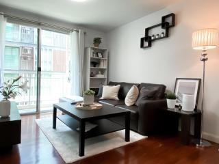 Spacious 53 SQM - BTS Thong Lo - Ultra Fast WiFi - 5