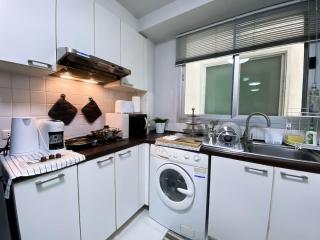Spacious 53 SQM - BTS Thong Lo - Ultra Fast WiFi - Khlong Toei - 2
