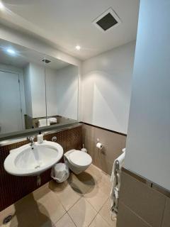 Cosy City Centre studio w/ balcony - 5
