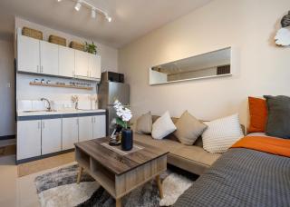 Nomads' Haven a budget friendly Zen Studio - 6