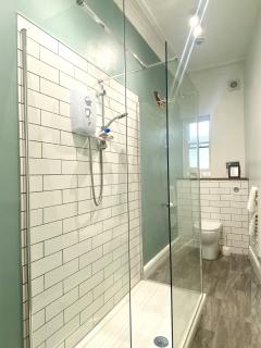 St Paul's Road Townhouse - by Clifton Short Lets - Bristol - 6