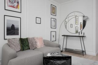 Minimalist Studio near Rondo Daszyńskiego by Noclegi Renters - Varsavia - 1