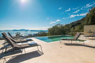 Villa Nissaki View 1 by Villa Plus - Vinglatoúrion - 2